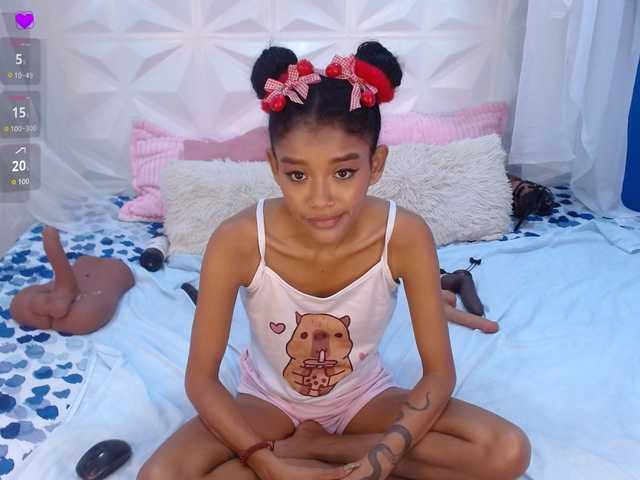 adissonpetite's BongaCams show and profile