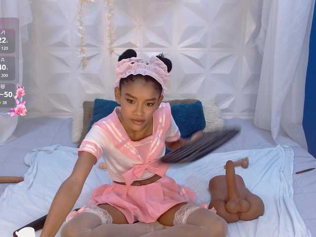 adissonpetite's BongaCams show and profile