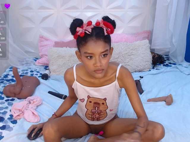 adissonpetite's BongaCams show and profile