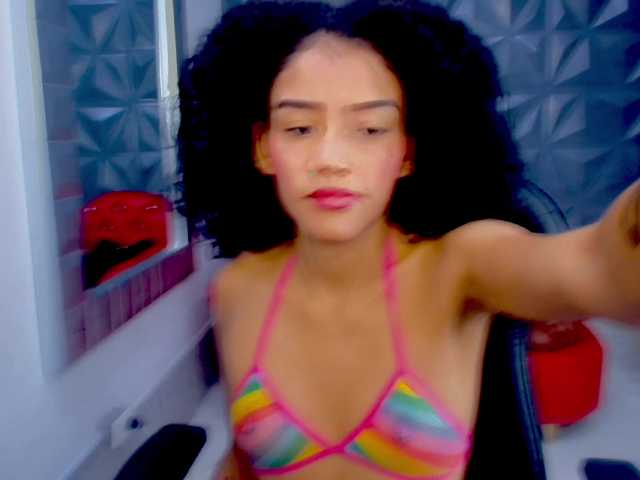 adissonpetite webcam bongacams model stream image