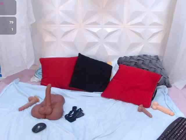 adissonpetite webcam