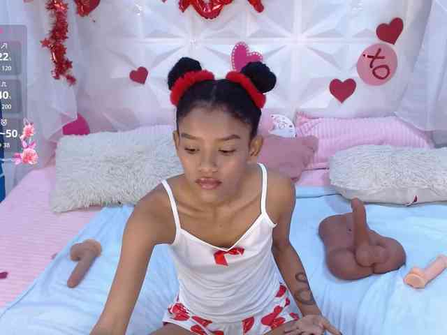 adissonpetite webcam