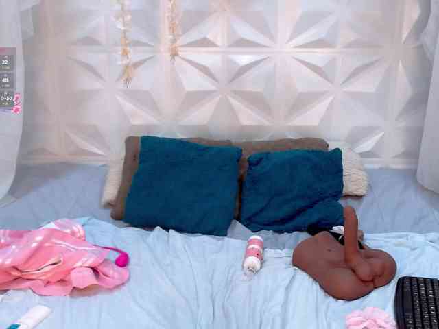 adissonpetite webcam