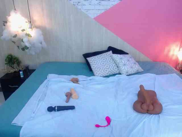 adissonpetite webcam