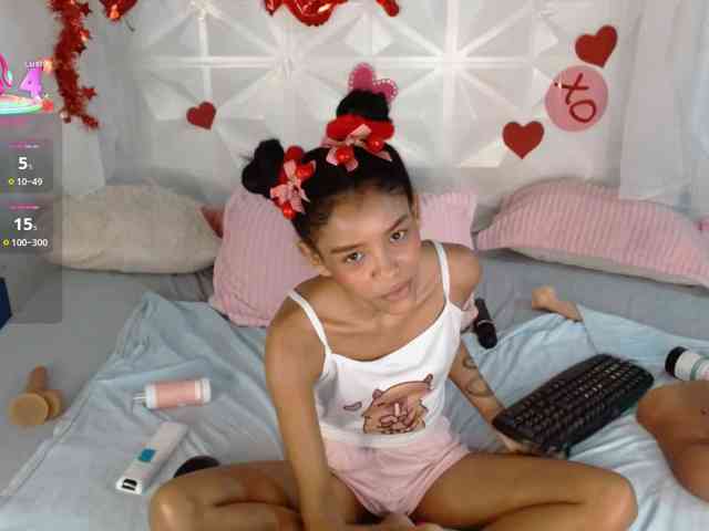 adissonpetite webcam