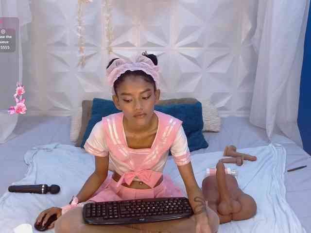 adissonpetite webcam