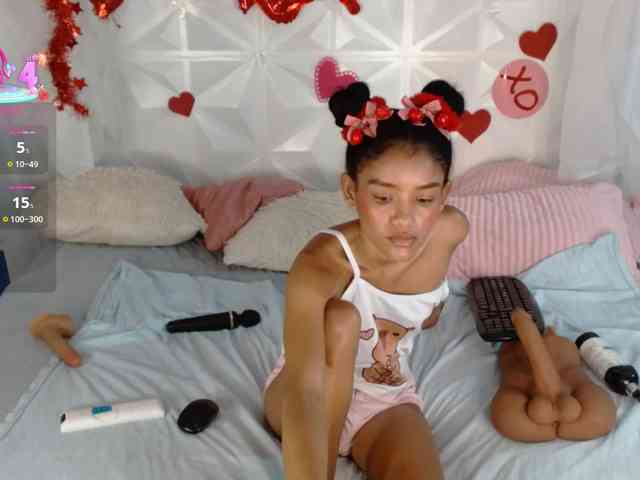 adissonpetite webcam