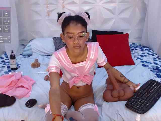 adissonpetite webcam