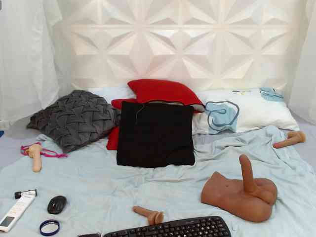 adissonpetite webcam