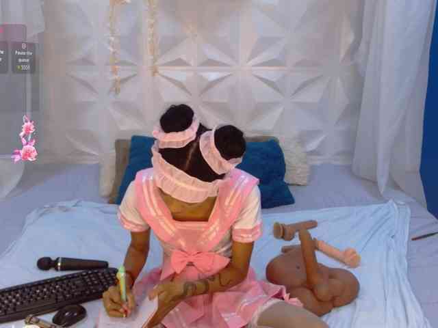 adissonpetite webcam