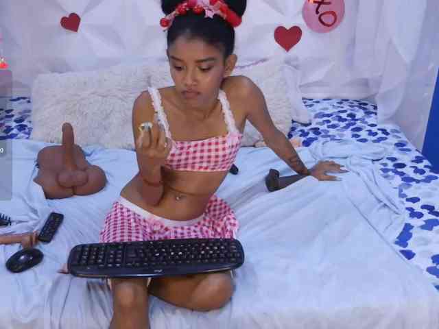 adissonpetite webcam