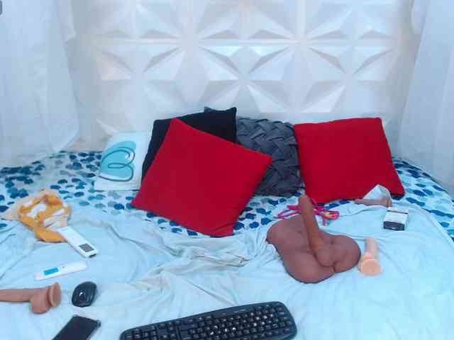 adissonpetite webcam