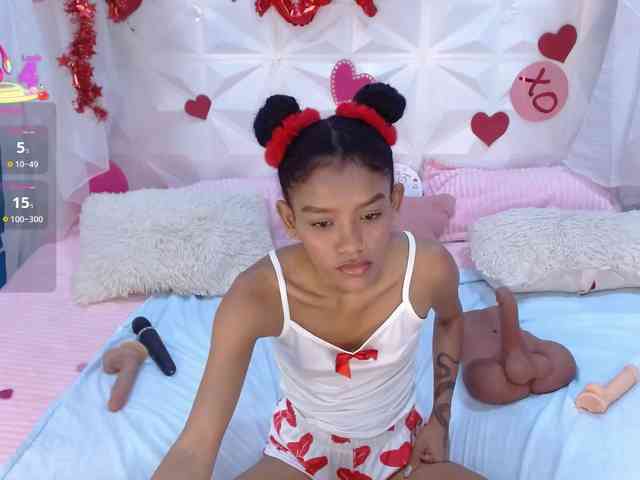 adissonpetite webcam