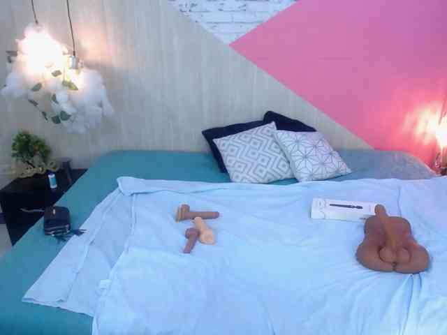 adissonpetite webcam