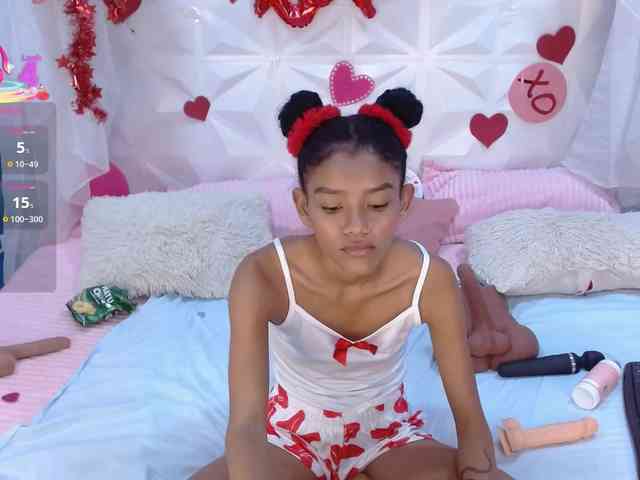 adissonpetite webcam