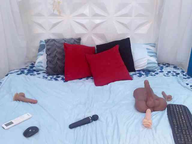 adissonpetite webcam