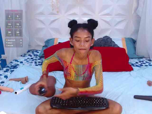 adissonpetite webcam