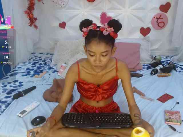 adissonpetite webcam