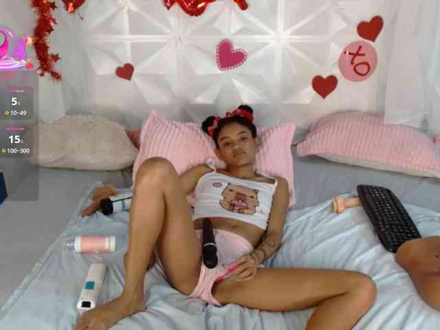 adissonpetite webcam