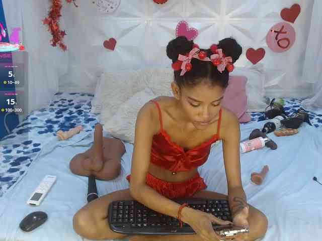 adissonpetite webcam