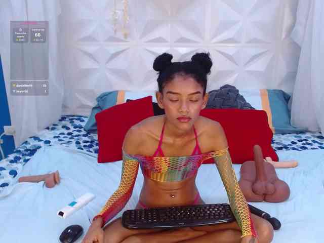 adissonpetite webcam