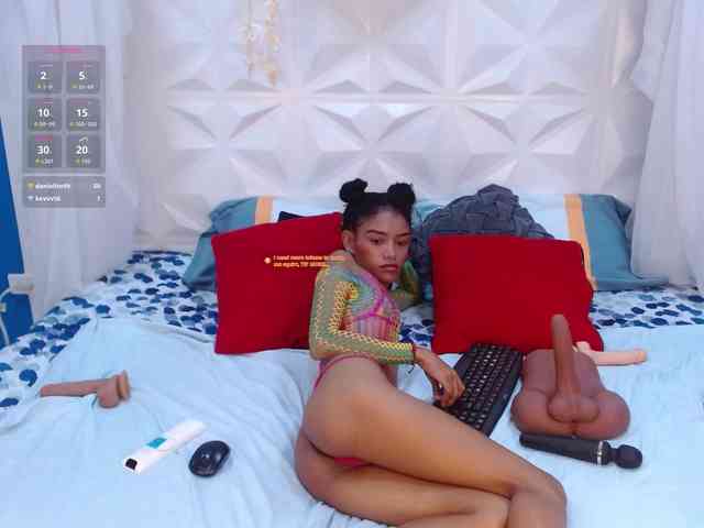 adissonpetite webcam