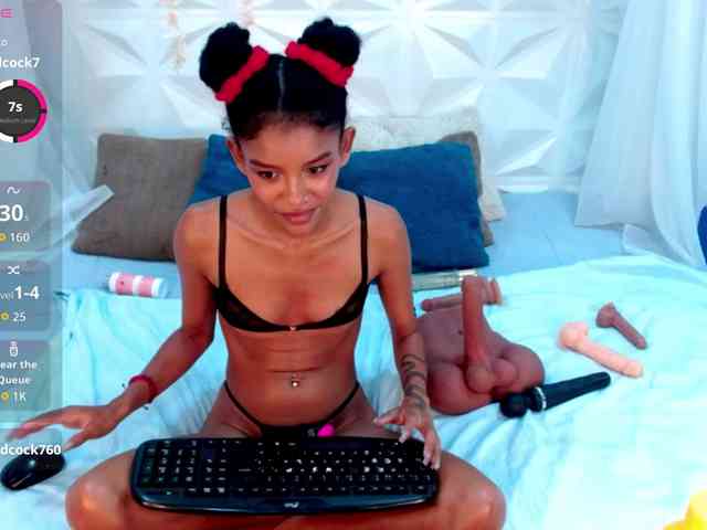 adissonpetite webcam