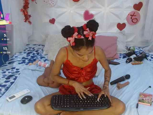 adissonpetite webcam