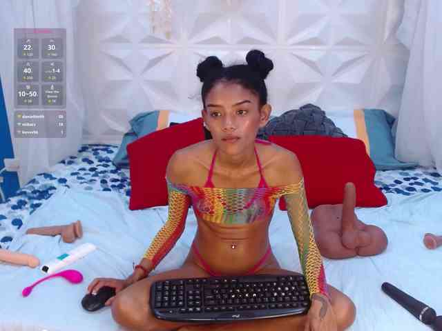 adissonpetite webcam