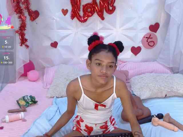 adissonpetite webcam