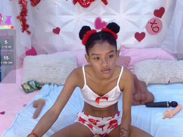 adissonpetite webcam