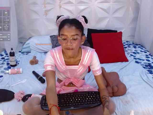 adissonpetite webcam