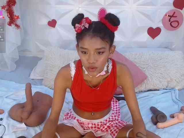 adissonpetite webcam