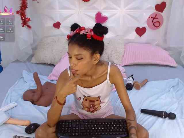 adissonpetite webcam