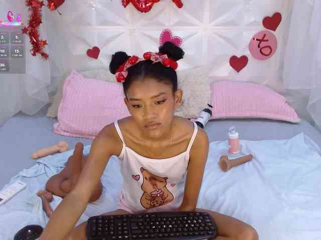 adissonpetite webcam