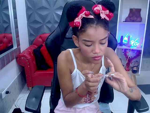 adissonpetite adissonpetite