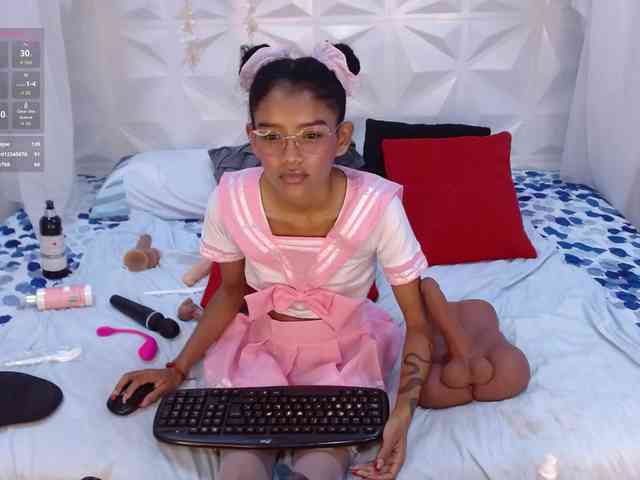 adissonpetite webcam