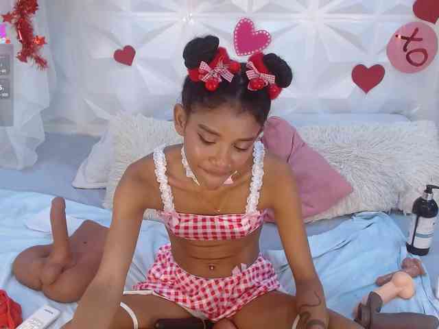 adissonpetite webcam