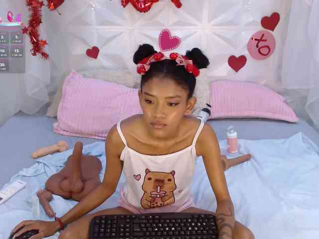 adissonpetite webcam