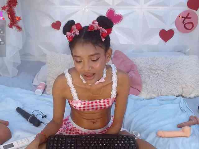 adissonpetite webcam