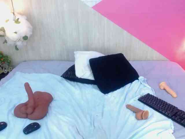 adissonpetite webcam