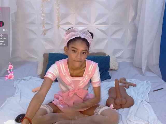 adissonpetite webcam