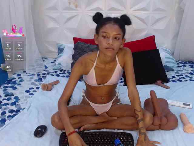 adissonpetite webcam