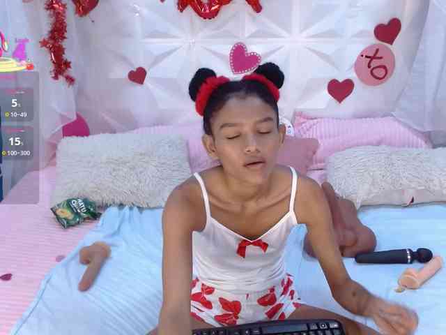 adissonpetite webcam