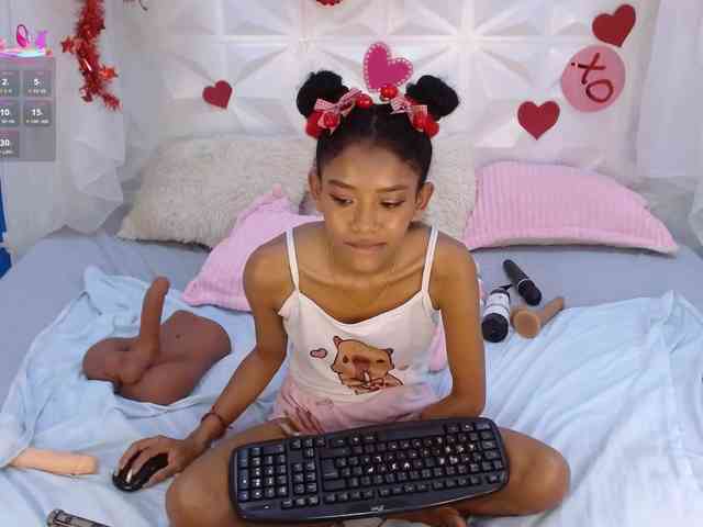 adissonpetite webcam