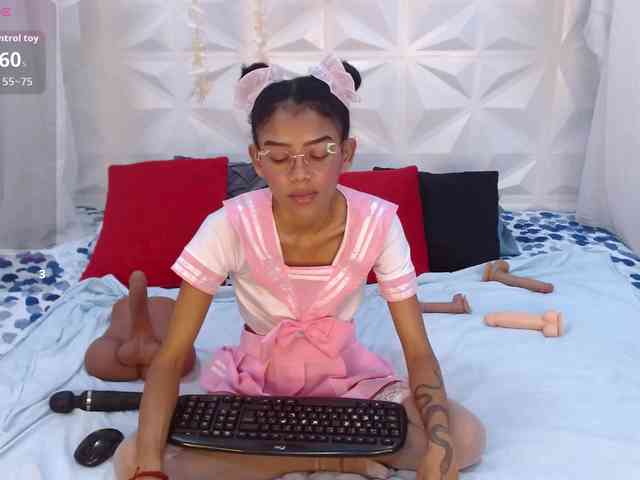 adissonpetite webcam