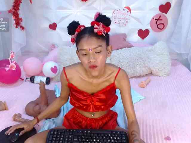 adissonpetite webcam