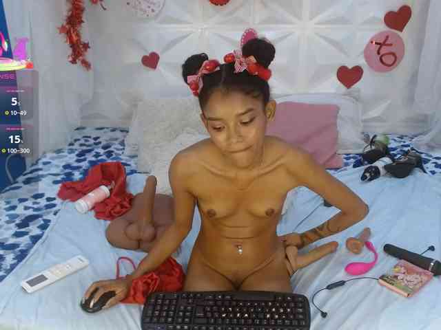 adissonpetite webcam