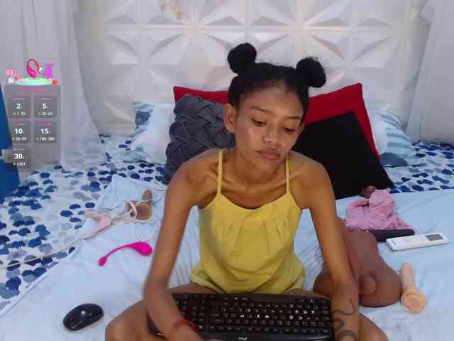 adissonpetite webcam