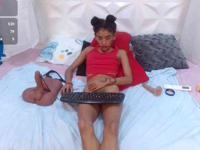 adissonpetite webcam